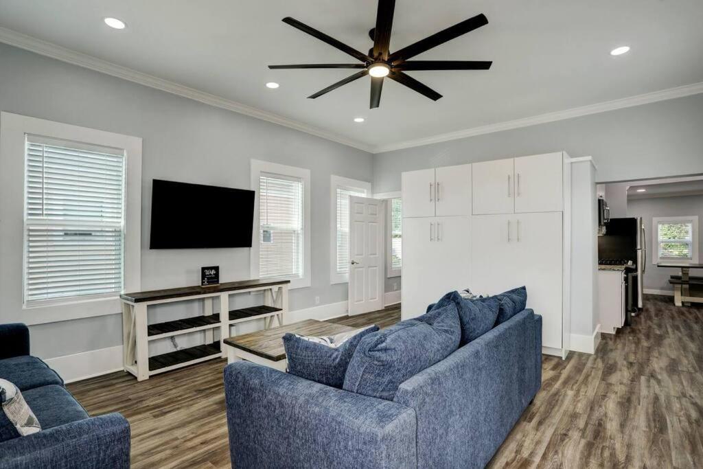 Renovated Beach Bungalow! Galveston Eksteriør billede