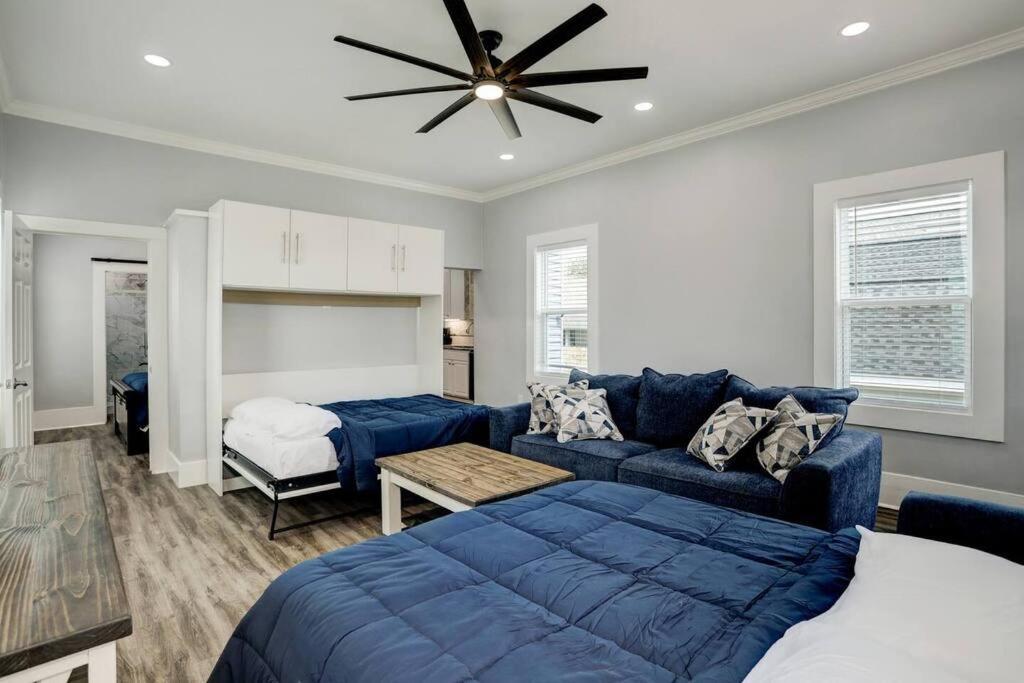 Renovated Beach Bungalow! Galveston Eksteriør billede