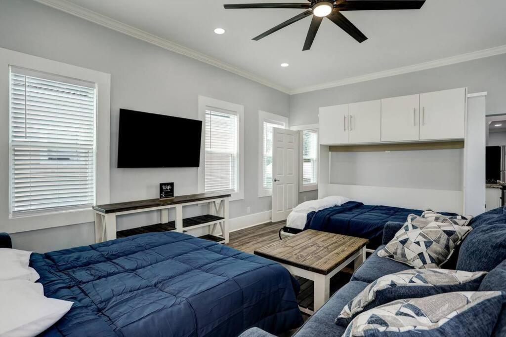Renovated Beach Bungalow! Galveston Eksteriør billede