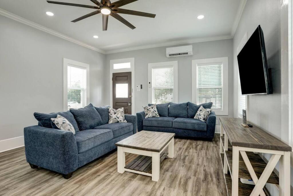 Renovated Beach Bungalow! Galveston Eksteriør billede